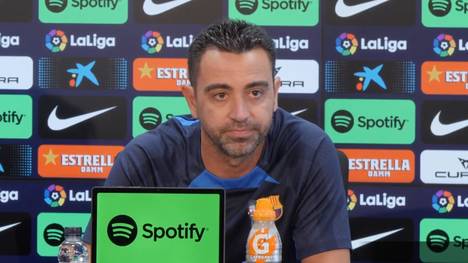 Die finanziellen Probleme des FC Barcelona sind eines der bestimmenden Themen dieses Transferfensters. Trainer Xavi versichert jedoch, dass bei den Katalanen alles mit rechten Dingen zugeht.
