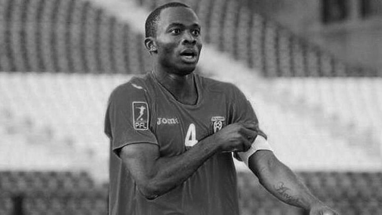 Nigerianer Oniya stirbt auf dem Feld