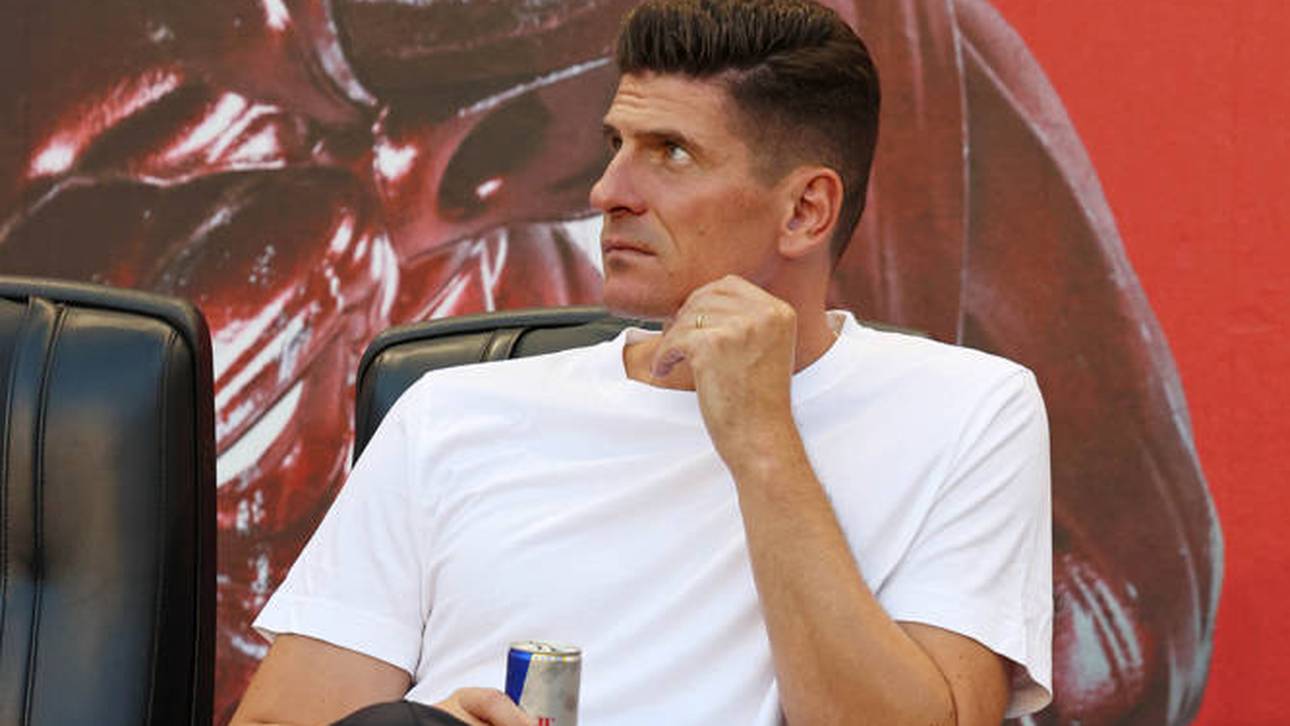 Gomez kritisch: „Sind alle Ich-AGs“