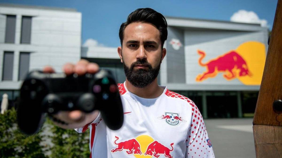 Platz 29 - Cihan "RBL Cihan" Yasarlar (PS4/1465 Punkte): Auch er ist Youtuber mit über 100.00 Abonnenten. Spielt für RB Leipzig und wurde 2017 noch im Dress des FC Schalke 04 deutscher Meister in der VBL