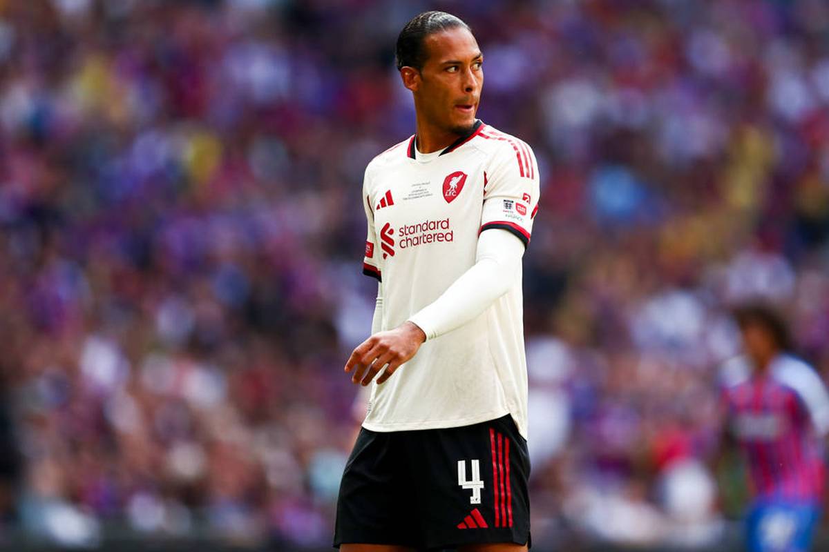 Eklat bei Schweigeminute: Van Dijk enttäuscht