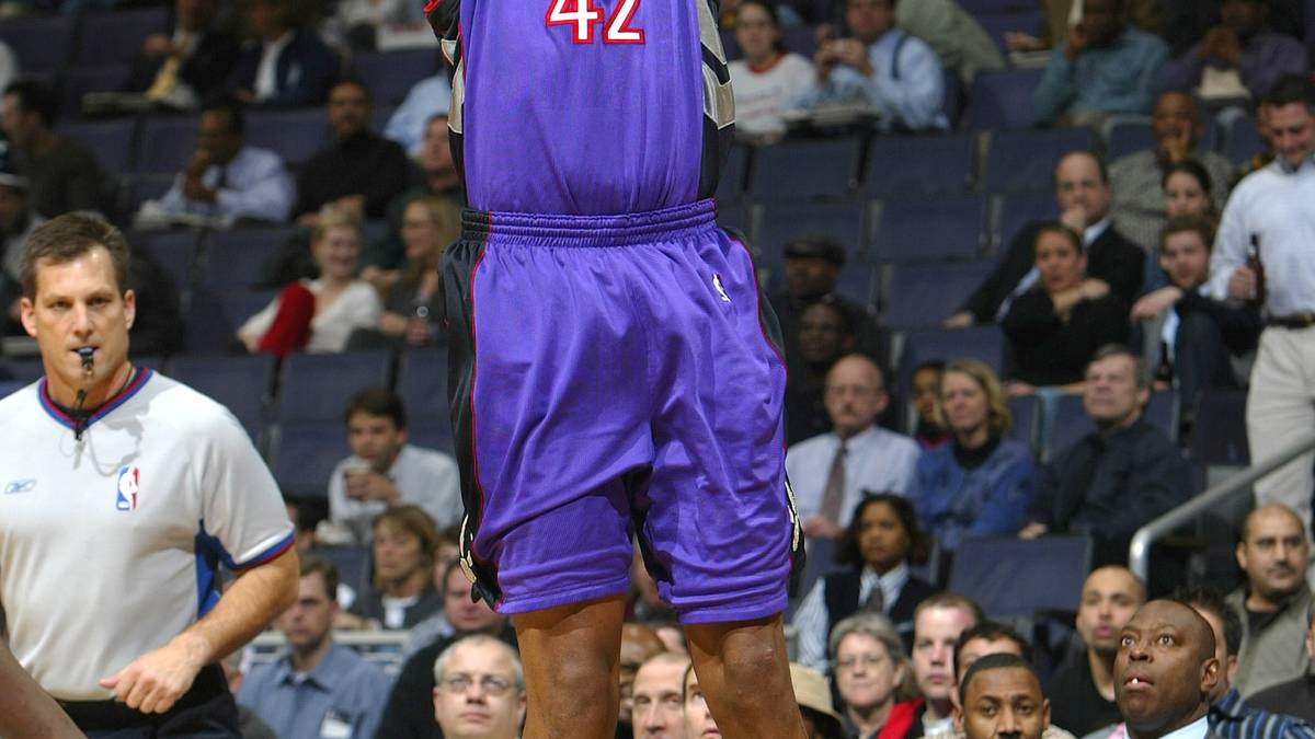 12 DREIER - DONYELL MARSHALL (Toronto Raptors vs. Philadelphia 76ers, Saison 04/05)