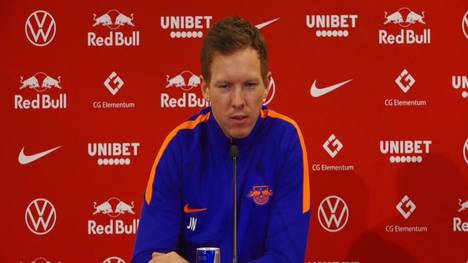 Julian Nagelsmann äußert sich über seine Schlafbedingungen bei Auswärtsfahrten. Dabei sind ihm Teppichböden nicht der liebste Untergrund.