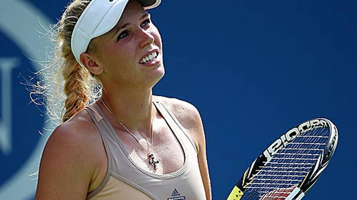 Bei den French Open im Mai ist sie nach der geplatzten Hochzeit mit Stargolfer Rory McIlroy noch ein Häufchen Elend und verliert prompt in der ersten Runde