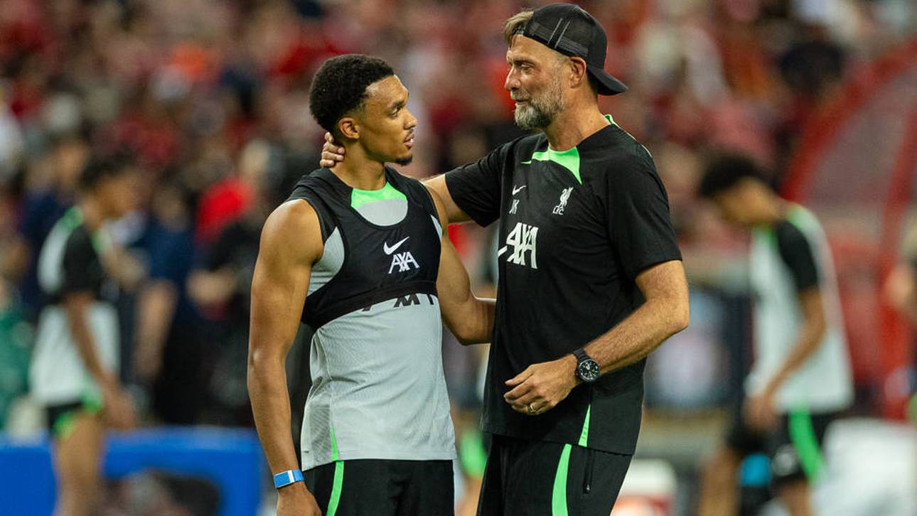 Trent Alexander-Arnold (l.) und Jürgen Klopp bildeten beim FC Liverpool ein langjähriges Erfolgsduo
