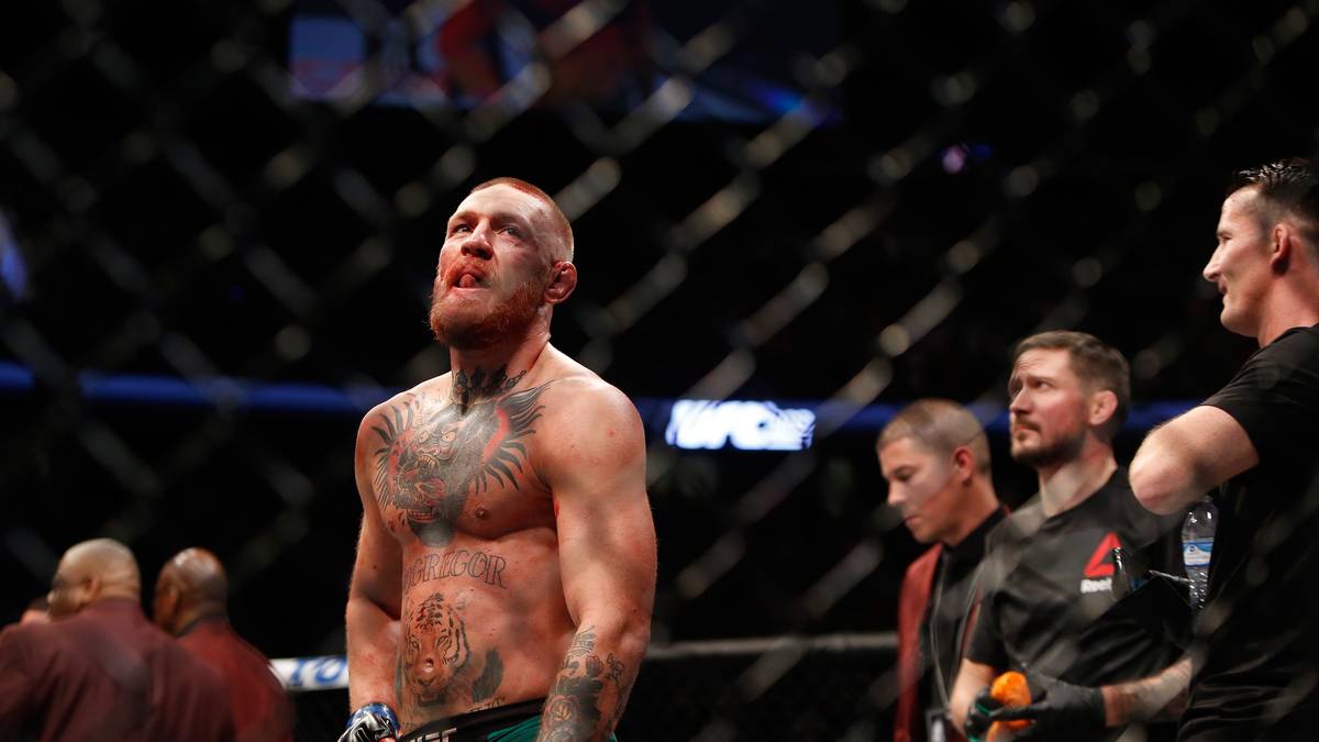 Die Uhr rettet "The Notorious" in die Pause, in der er kräftig Luft schöpfen muss