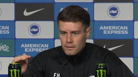 Brighton & Hove Albions Cheftrainer Fabian Hürzeler äußert sich vor dem Spiel gegen Arsenal zum Umgang mit den Standards der Gunners und kritisiert, dass sie dabei häufig viel Zeit von der Uhr nehmen.