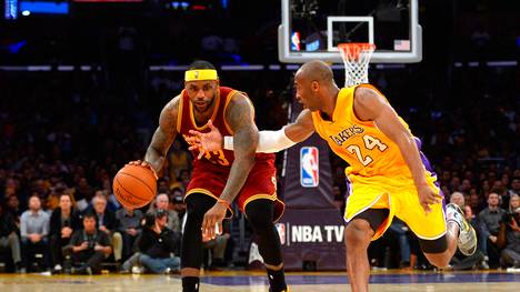 LeBron James (l.) und Kobe Bryant (r.) hätten 2007 fast die Teams getauscht 