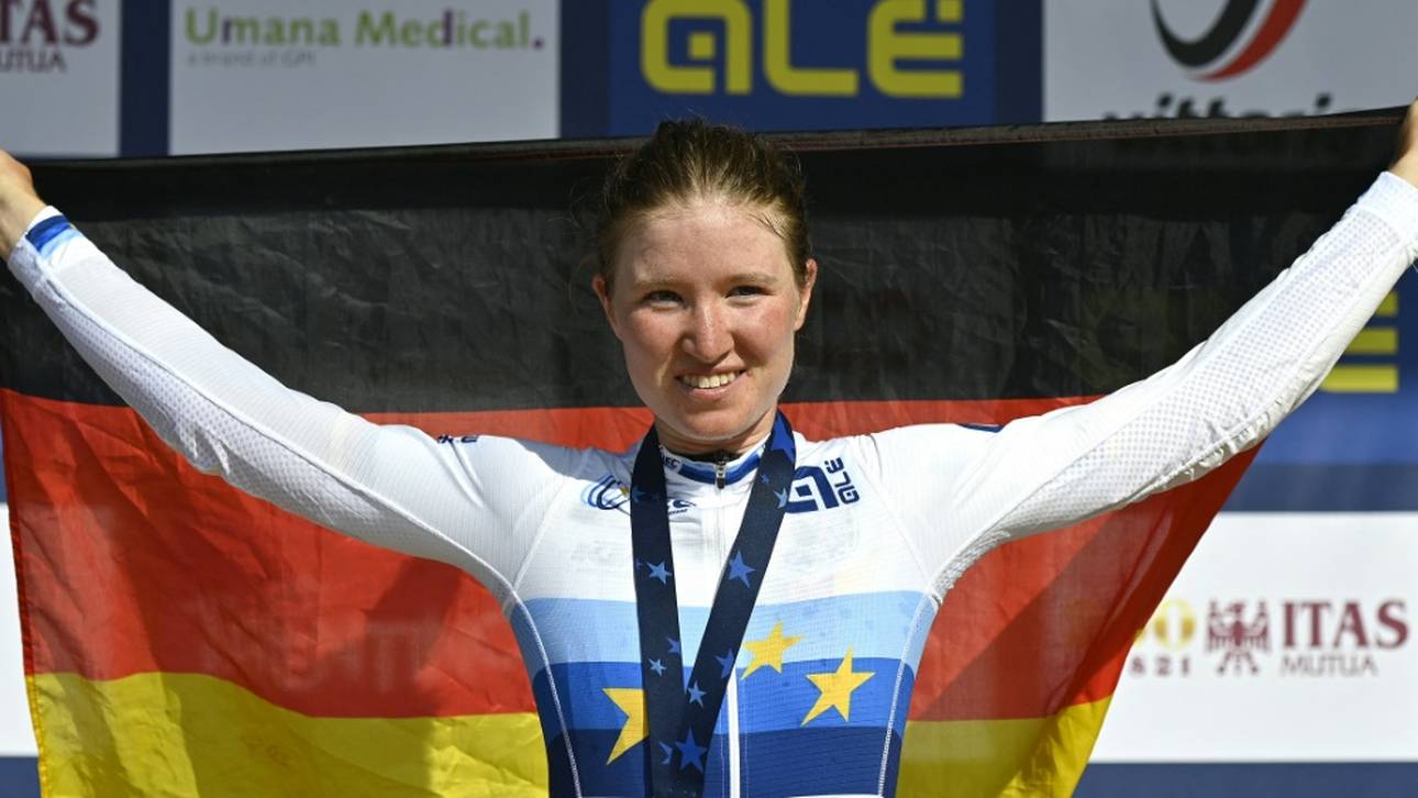 Medaille! Juniorin Riedmann jubelt bei Rad-WM