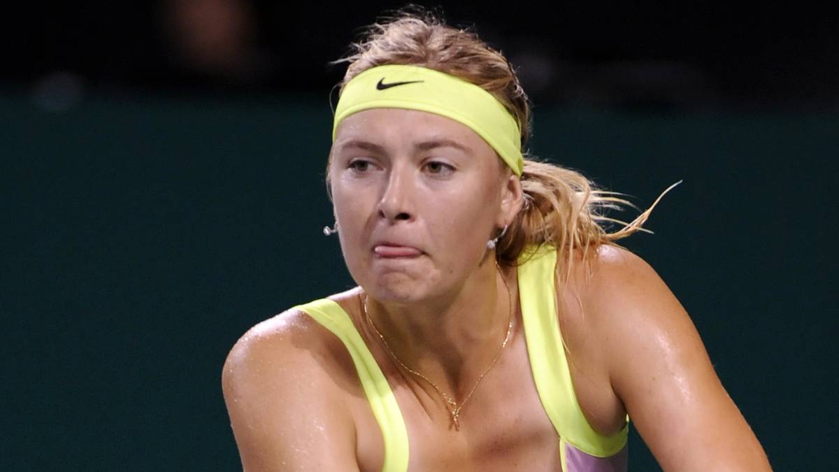 Ihr Comeback feiert die Russin im März 2009. Doch außer einem Sieg bei den Pan Pacific Open in Tokio verläuft das Jahr dürftig. Auch 2010 feiert sie nur zwei kleinere Erfolge und rutscht zwischenzeitlich in der Weltrangliste ab