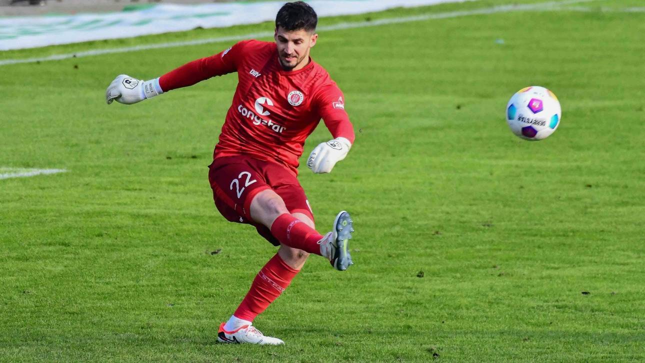 St. Pauli verlängert mit Torhüter 