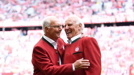 Im exklusiven SPORT1-Interview spricht Bayern-Legende Franz "Bulle" Roth über seine großen Erfolge mit dem deutschen Rekordmeister und über die Zeit mit seinen Kollegen und Freunden, Franz Beckenbauer sowie Gerd Müller.