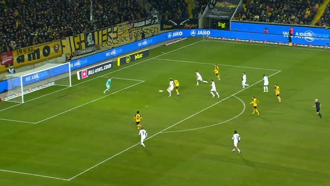 Löwen-Fans beleidigen FCB-Stars übel