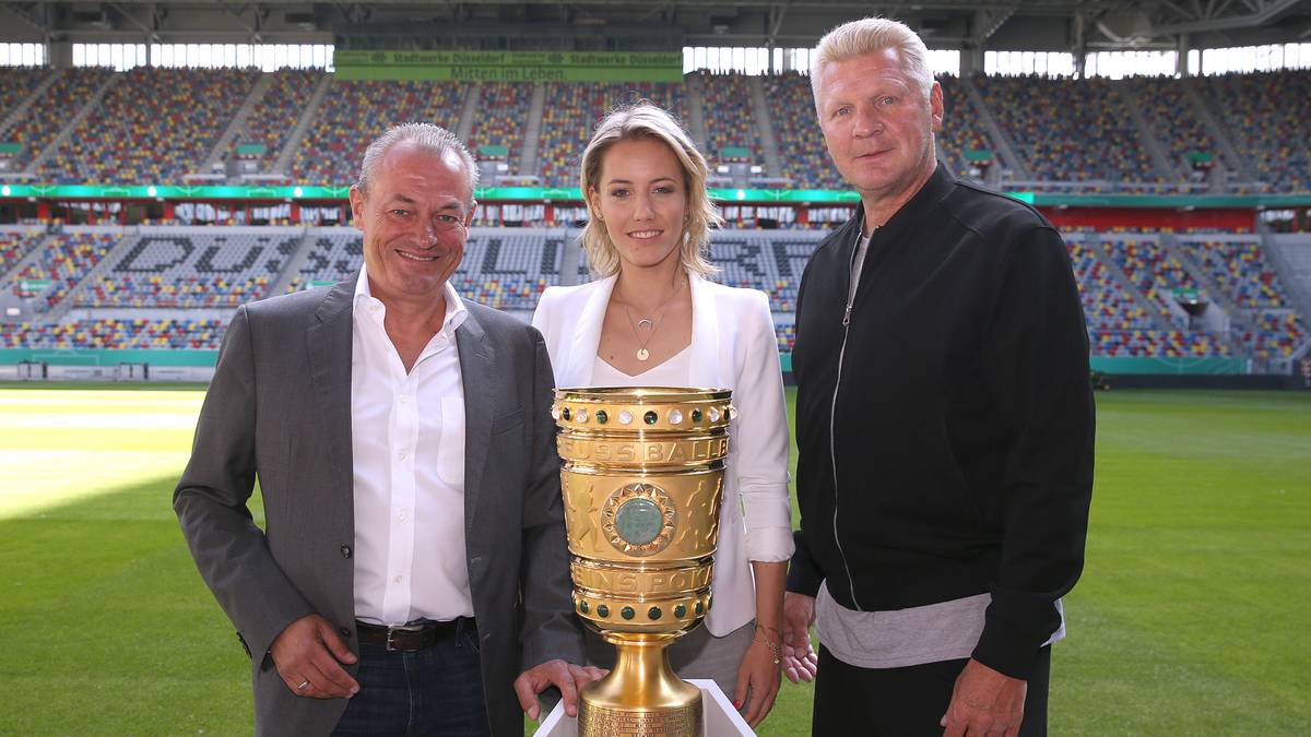 Markus Höhner, Laura Papendick und Stefan Effenberg (v.l.) begleiten die SPORT1-Liveberichterstattung vom DFB-Pokal
