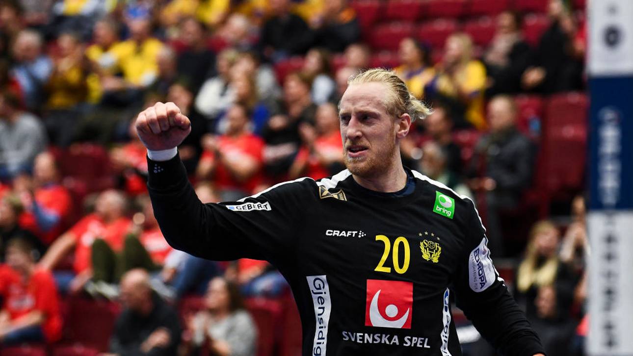 Löwen-Keeper trainiert auf Balkon