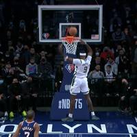 Zu einfach: Ist das der peinlichste Dunk der NBA-Saison?