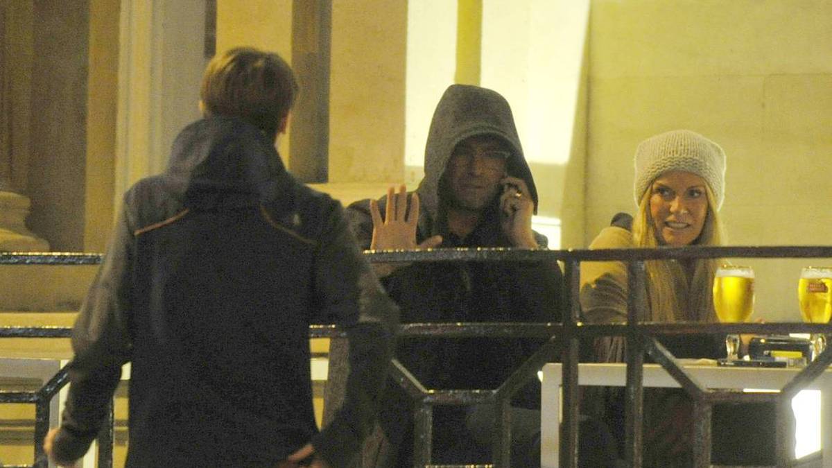 Auf Dauer wird es Klopp aber zu bunt mit den Fotos...