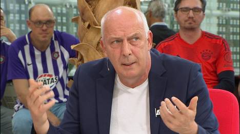 Mario Basler sieht im STAHLWERK Doppelpass bei Joshua Kimmich einen Rückfall in alte Muster, die dem FC Bayern schaden. Auch die Kombination mit Leon Goretzka im Mittelfeldzentrum wird von der Expertenrunde kritisch hinterfragt.