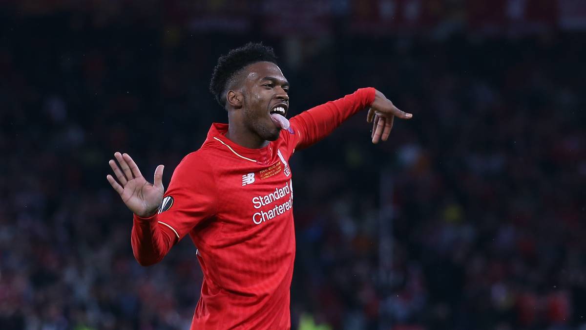 Wie Robben macht Sturridge vor allem sein Tempo gefährlich. Umso bitterer, wenn der Körper streikt. Eine Hüftverletzung wirft ihn im vergangenen Sommer aus der Bahn. Immer wieder plagen ihn auch davor und danach mittelschwere Verletzungen. Hier mal ein Monat Zwangspause wegen einer Sprunggelenksverstauchung, da fünf Wochen wegen Oberschenkelproblemen. Irgendwas ist immer. So richtig in Topform kommt Sturridge so nur selten