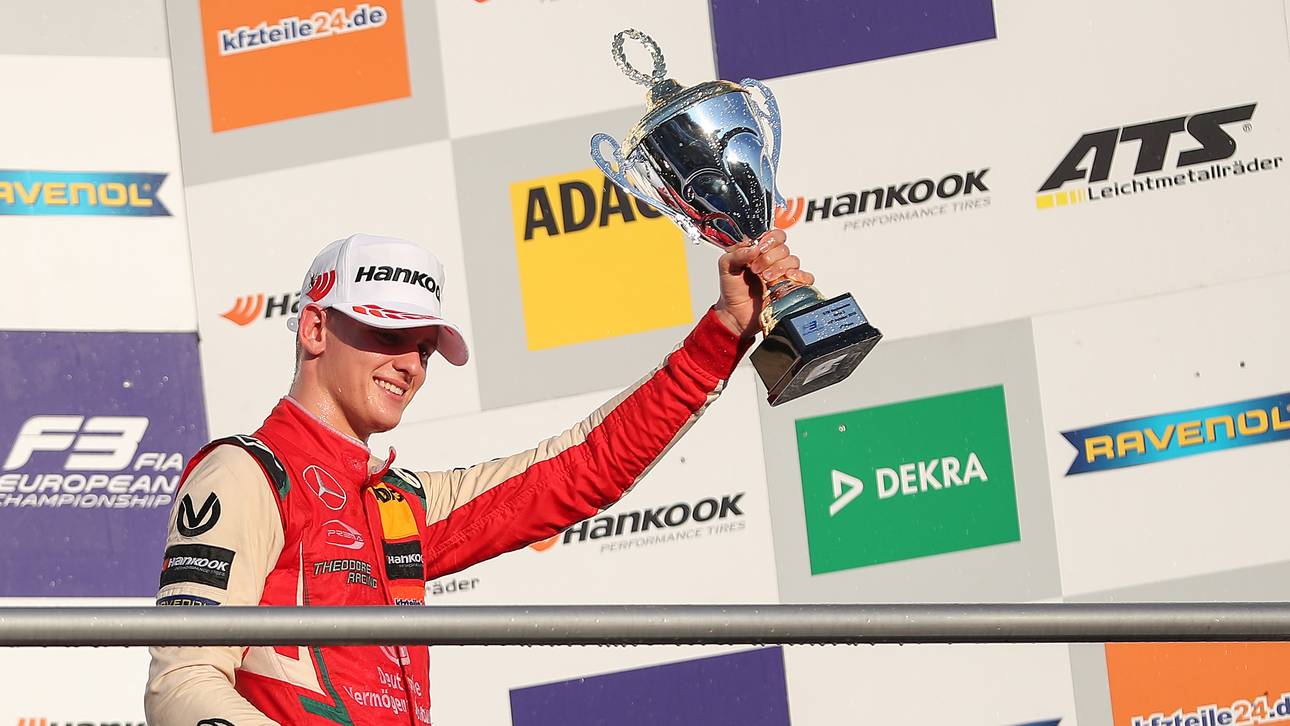 Schumacher gewinnt Formel-3-Titel
