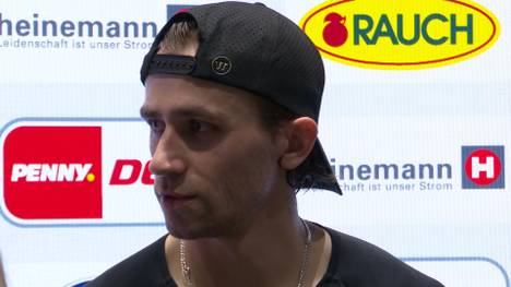 Der EHC Red Bull München gleicht die Playoff-Serie gegen die Adler Mannheim zum 1:1 aus. Münchens Markus Eisenschmid spricht hinterher über das "Hass-Duell" und die Sorgen um Goalie Mathias Niederberger.