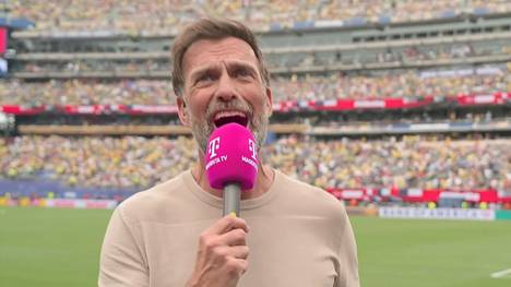 Vor dem Achtelfinale zwischen Brasilien und Norwegen machen die skandinavischen Fans das, was sie am besten können: Rudern. Da bekommt selbst Jürgen Klopp Gänsehaut.