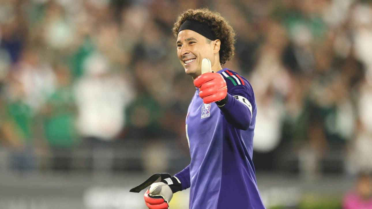 Rekordtorhüter Ochoa fährt zur WM