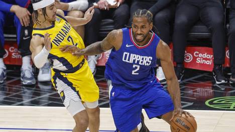 Die LA Clippers sorgen sich um Kawhi Leonard (r.) 