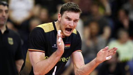 Die deutschen Volleyballer sind erfolgreich in die Nations League gestartet.