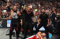 Nicht nur Solo Sikoa, auch seine Kollegen von der neuen Bloodline greifen beim SummerSlam nach Titelgold – wie eine schon voraufgezeichnete SmackDown-Episode offenbart.