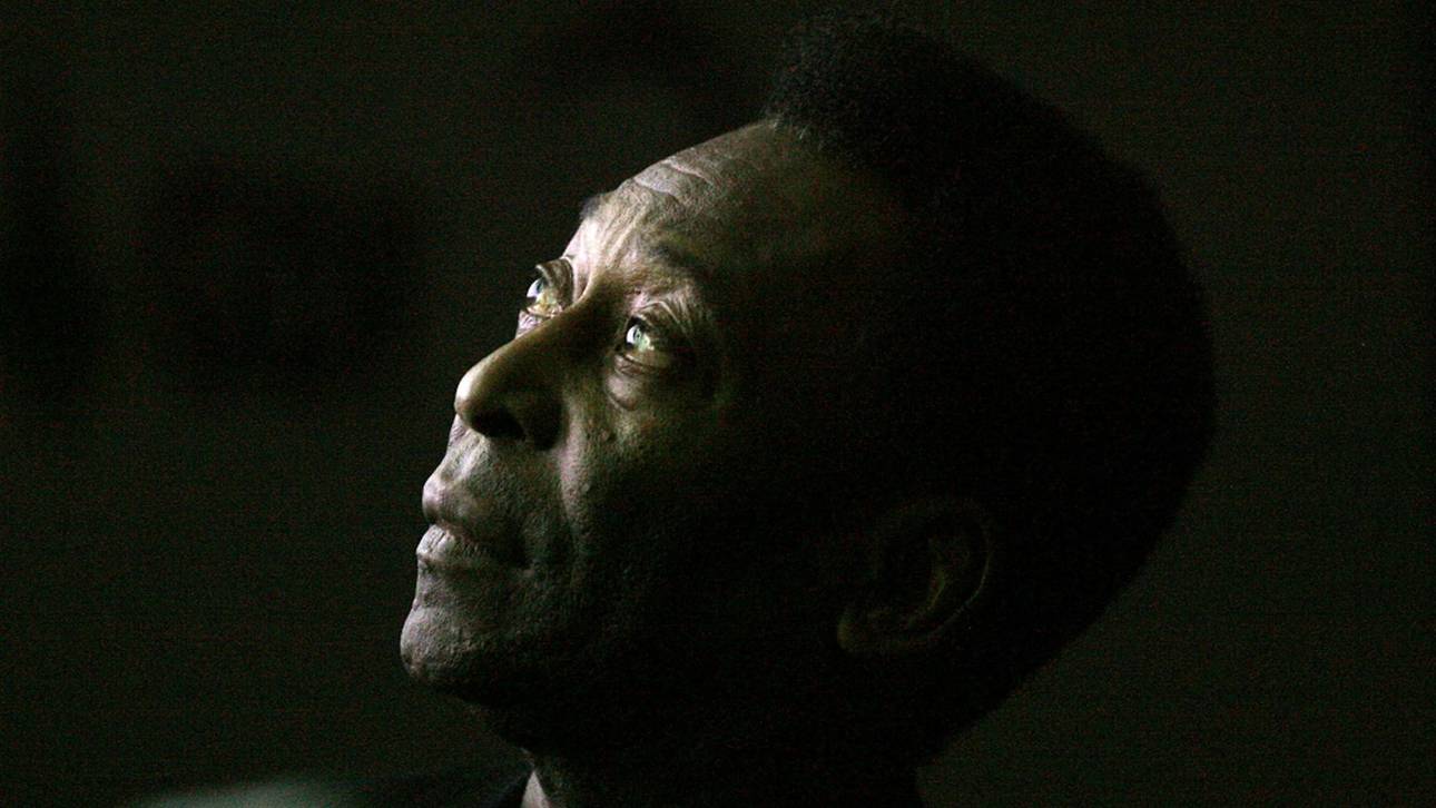 „Betet für den König“: Die Fußballwelt in Sorge um Pele