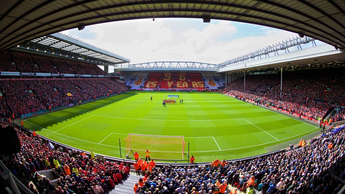 Anfield Road, Kapazität: 54.074, Verein: FC Liverpool - Die Anfield Road, der legendäre Heim-Tempel des FC Liverpool, gehört zu den bekanntesten Fußballstadien der Welt