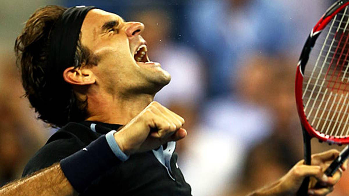 Federer schnappt sich im 5. Satz den Sieg und schreit seine Erleichterung heraus