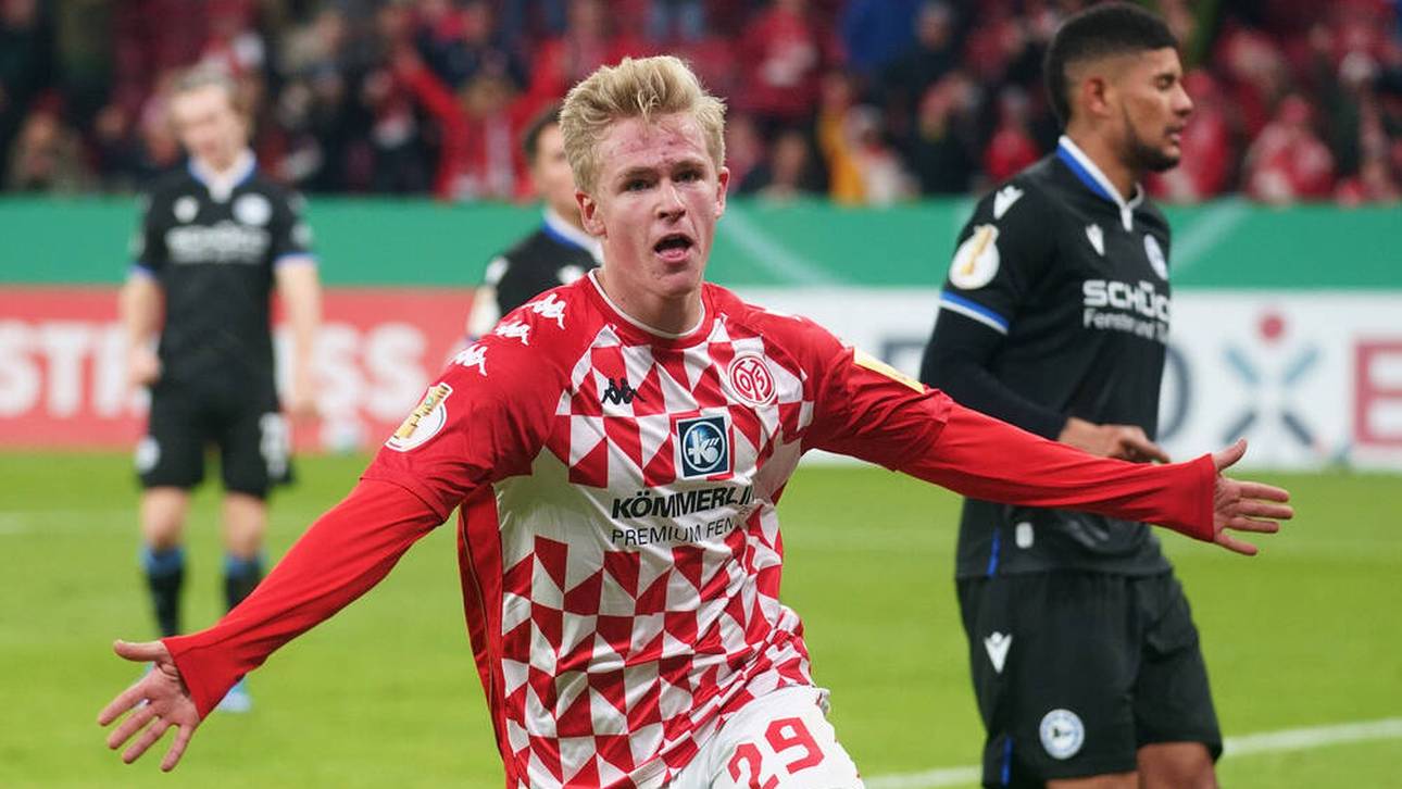 Klingelt Flick bald bei Burkardt durch?