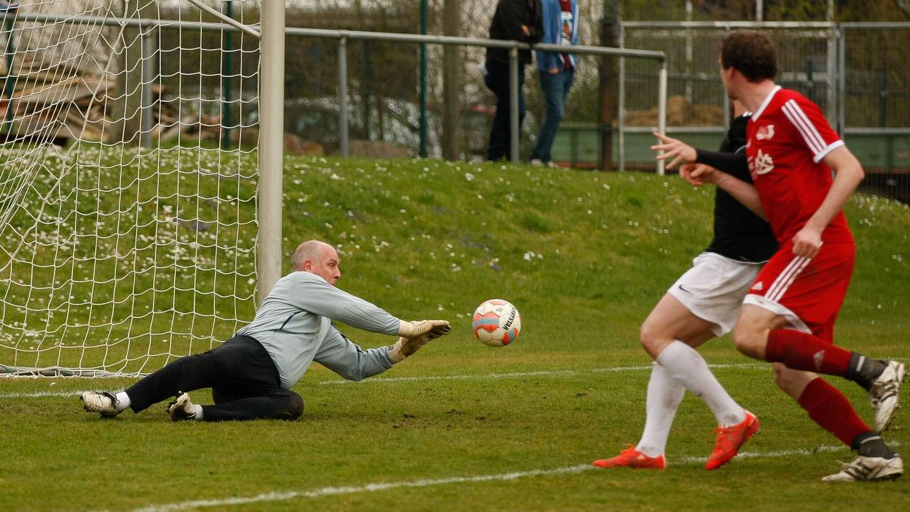 Basler: Torwart-Debüt in 7. Liga