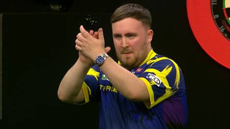 Luke Littler gewinnt sein erstes Spiel beim Grand Slam of Darts gegen Karel Sedlacek souverän und gibt dabei auch nur ein Leg ab.