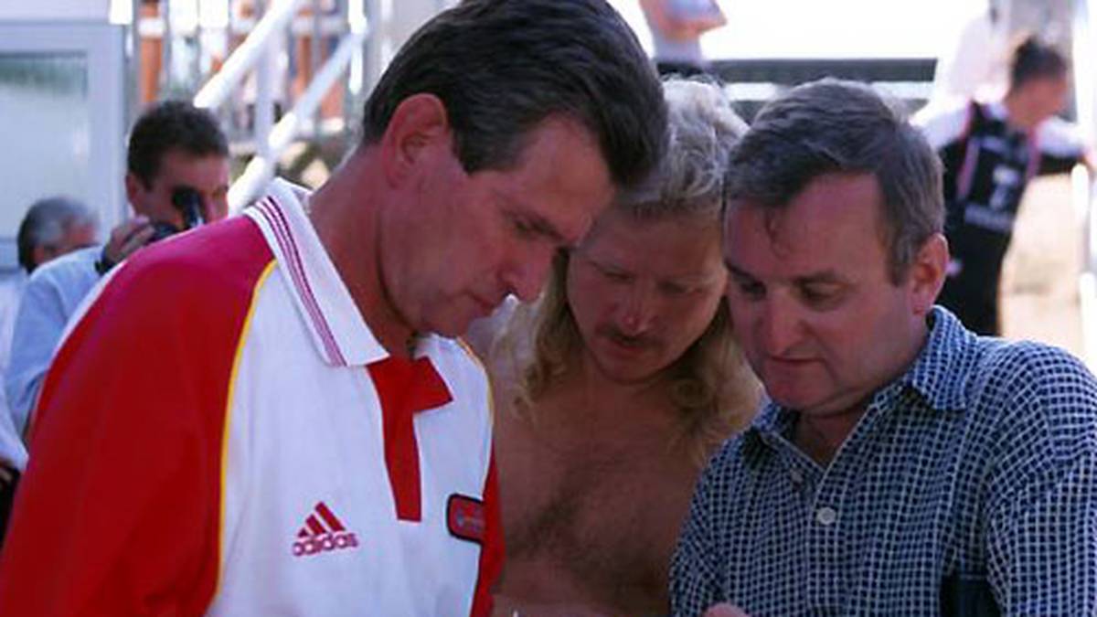 Über die Stationen Benfica Lissabon, wo er bei den Fans ungemein beliebt ist... 