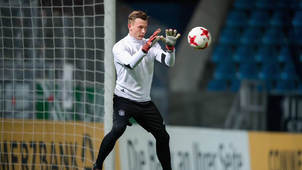 Markus Schubert (Dynamo Dresden, 1/0): Schubert steht vor einem gewaltigen Karrieresprung und einem Wechsel zum FC Arsenal, doch bei der EM bleibt ihm nur die Rolle als dritter Torhüter