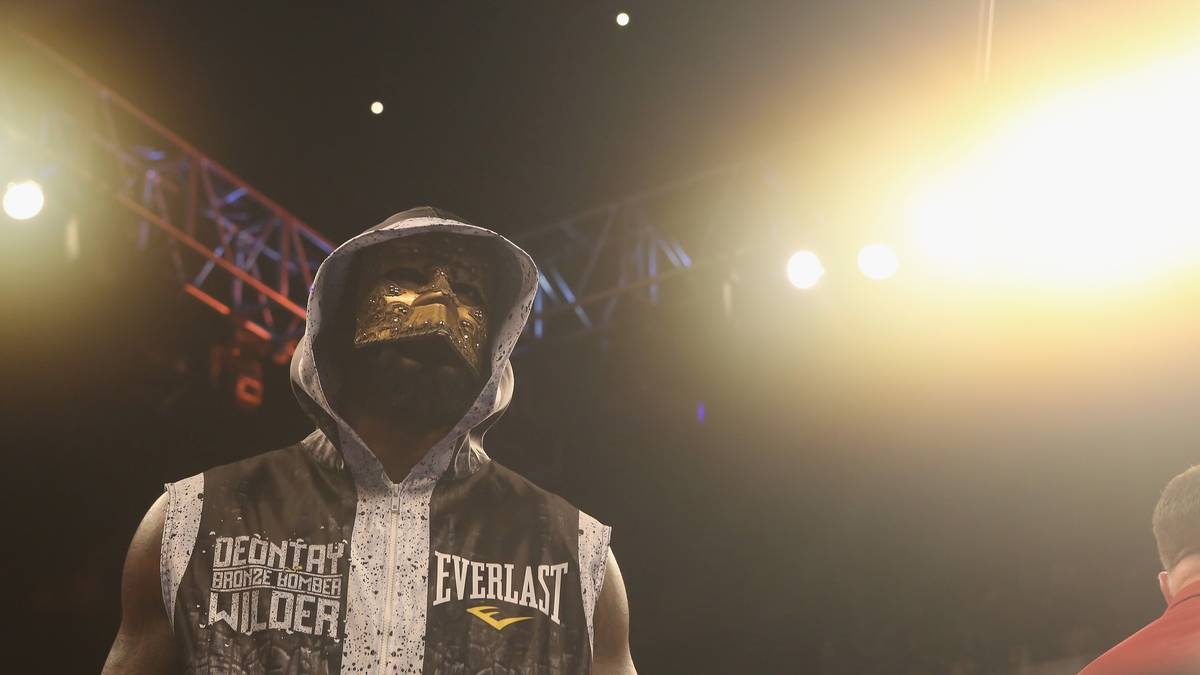 Inzwischen ist Wilder WBC-Champion und könnte mit seiner ungewöhnlichen Schnelligkeit, seiner Effektivität und seiner enormen Reichweite von 2,11 Metern in seinen späten Jahren noch an Joshuas Thron wackeln