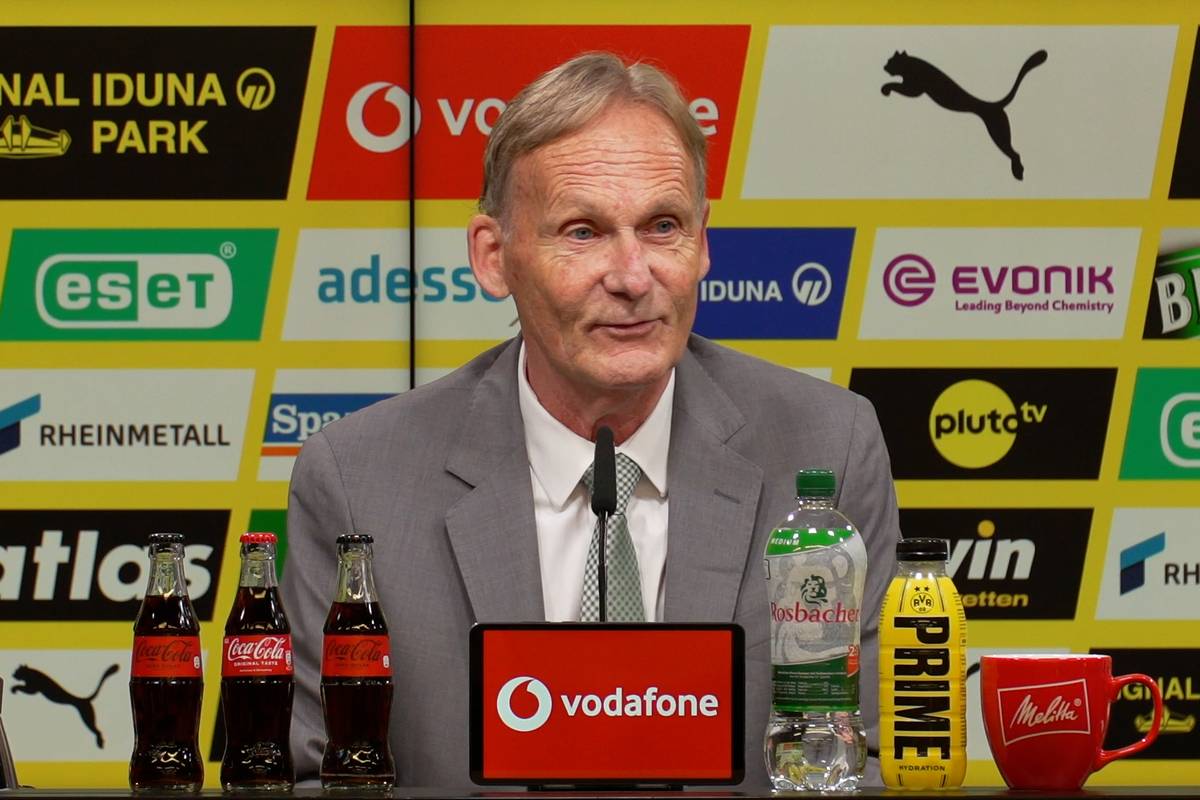 Hans-Joachim Watzke lässt die vergangene Saison von Borussia Dortmund auf der Bilanz-Pressekonferenz Revue passieren. Der scheidende BVB-Boss zieht dabei eine gemischtes Fazit. 