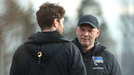 Trainer Pal Dardai muss bei Hertha BSC in Quarantäne, Sportdirektor Arne Friedrich betreut in der Zeit das Team