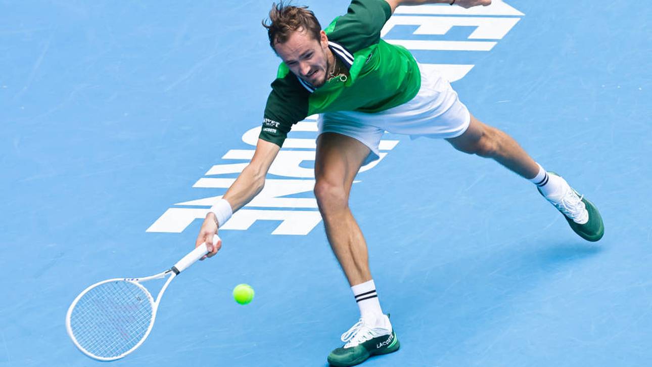 Thriller! Mitfavorit quält sich weiter