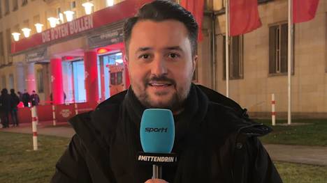 SPORT1-Chefreporter Stefan Kumberger erlebte den 5:1-Sieg der Bayern gegen RB Leipzig im Stadion - und enthüllt im Nachhinein kuriose Szenen im Kabinengang. Darunter: Jürgen Klopp, Michael Olise und die Leipziger Polizei. 