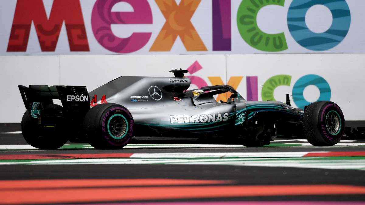 RENNEN 19 - MEXIKO: Es ist vollbracht! Das Rennen läuft für Hamilton trotz eines guten Starts zwar alles andere als optimal und er entgeht nur knapp einer Überrundung. Das reicht aber dennoch zu Rang 4. Genug, um nach dem Rennen als Weltmeister 2018 festzustehen - zwei Rennen vor Schluss. Damit hätte im Sommer wohl keiner gerechnet
