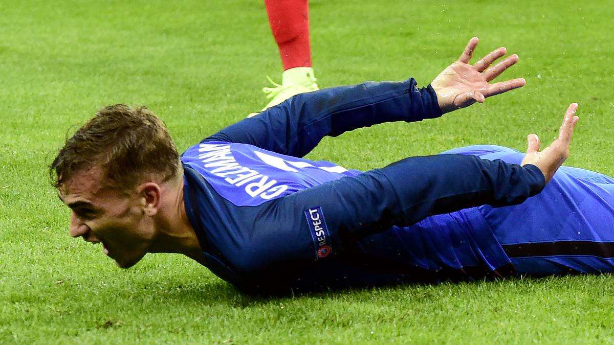 Griezmann hat immer seinen Mate-Tee dabei, spricht nach dem Spiel mit der Tasse und einer Thermoskanne in der Hand mit den Journalisten. Liebt afrikanische Musik und Reggae