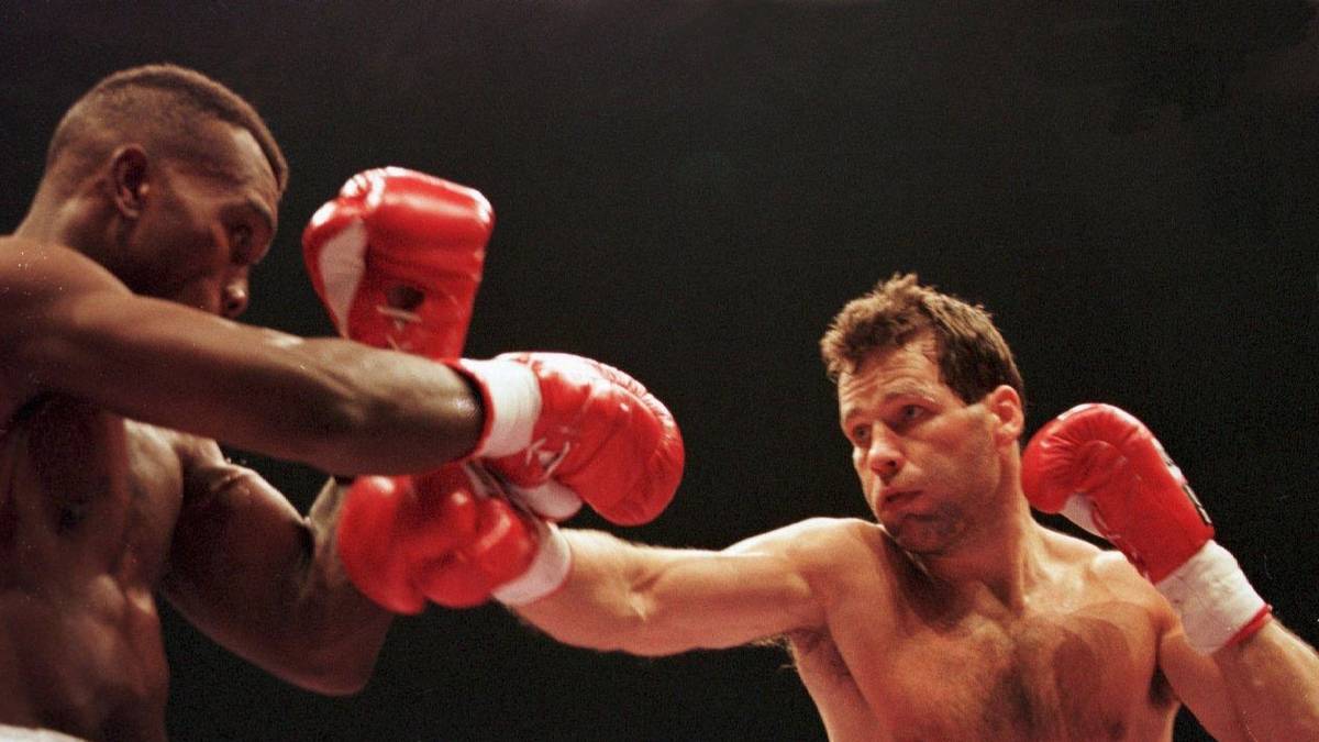 Der "Gentleman" kündigt anschließend seinen Rücktritt an. So ganz lässt ihn die einzige Pleite seiner Karriere aber doch nicht los. 2007 gibt Maske sein Comeback und nimmt gegen Hill erfolgreich Revanche