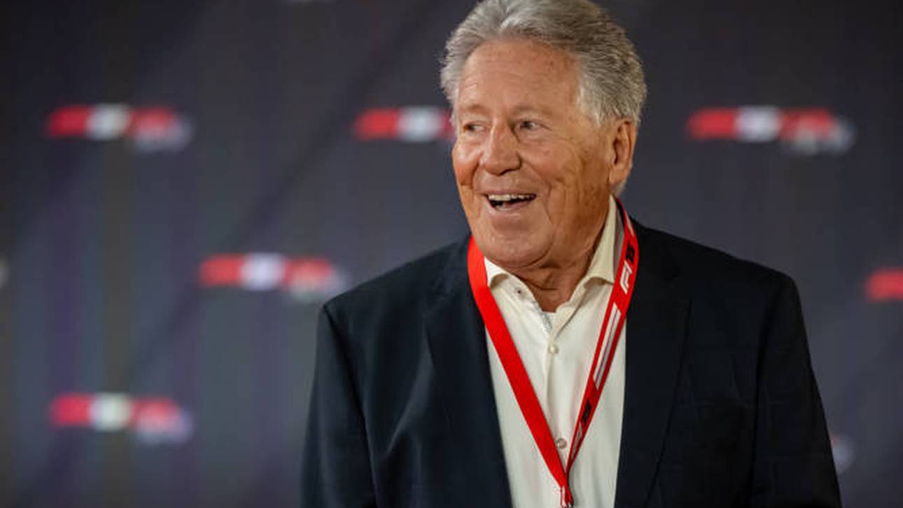 Mario Andretti auf dem Roten Teppich in London