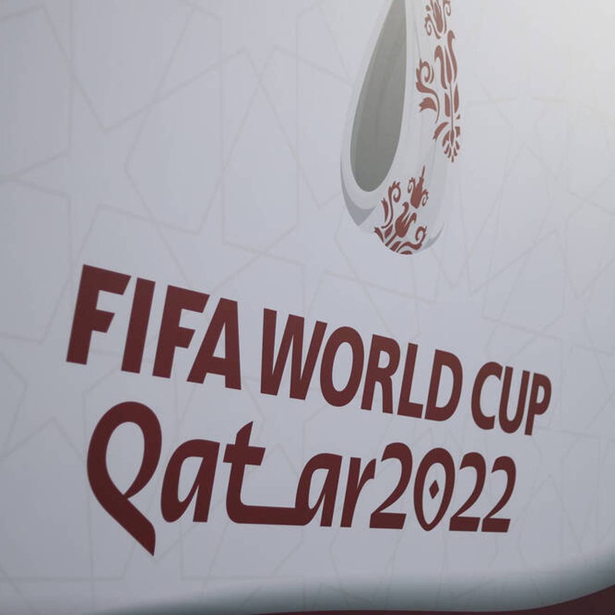 Die WM in Katar wirft ihre Schatten voraus. Wie geht es Ihnen? Werden Sie die umstrittenen Titelkämpfe intensiv verfolgen? Stimmen Sie hier bei der Frage der Woche zum STAHLWERK Doppelpass ab.