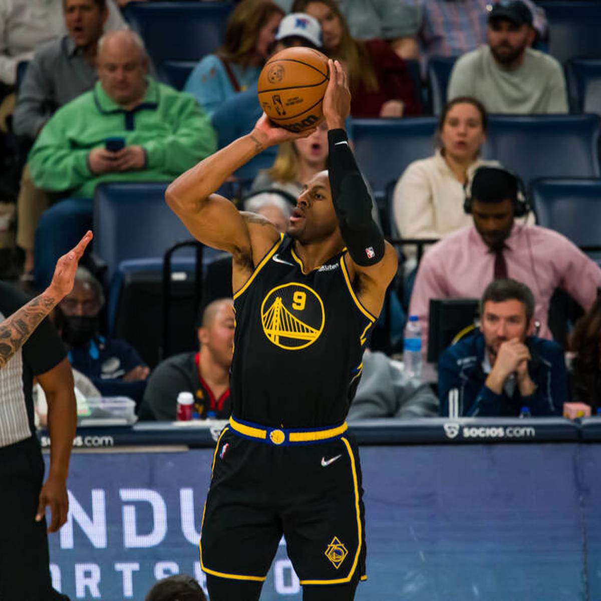 Andre Iguodala kehrt erneut zu den Golden State Warriors zurück. Der ehemalige Finals-MVP geht damit in seine 19. und auch letzte NBA-Saison.