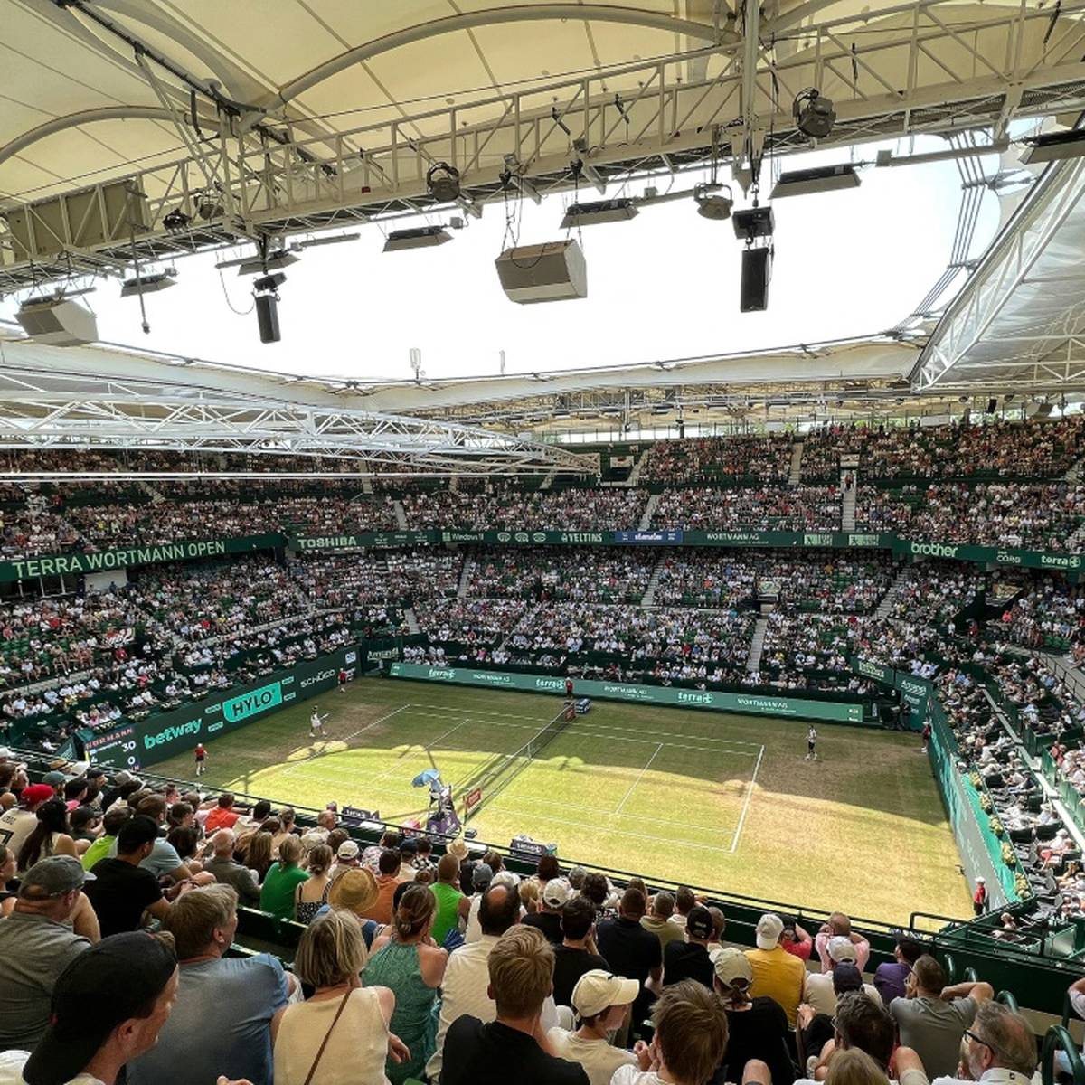 Die Organisatoren des traditionsreichen Tennis-Rasenturniers in Halle/Westfalen streben den Aufstieg in die Kategorie ATP Masters 1000 an.